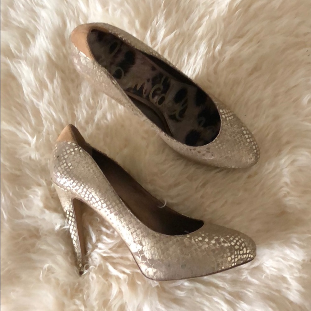 Gold snakeskin print platform heels